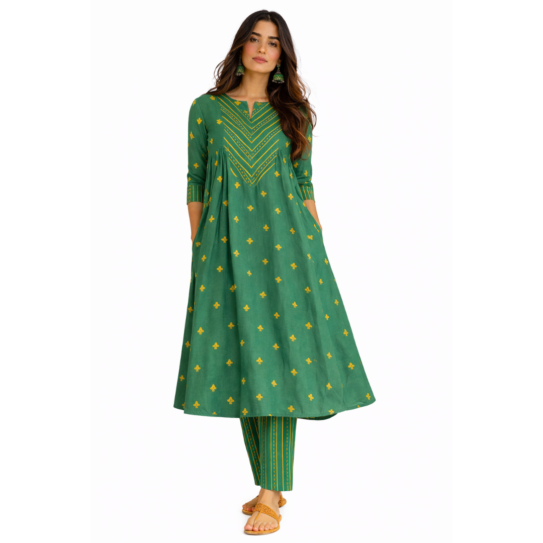 A-line Kurta with gathers & pockets matched with a Cig pant - 2pcs Set