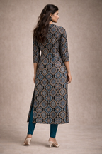 Knotted Yoke Style Kurta