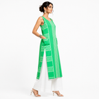 Sleeveless kurta with waist-level box patch pockets