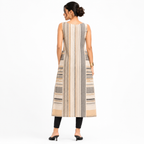 Sleeveless kurta with waist-level box patch pockets